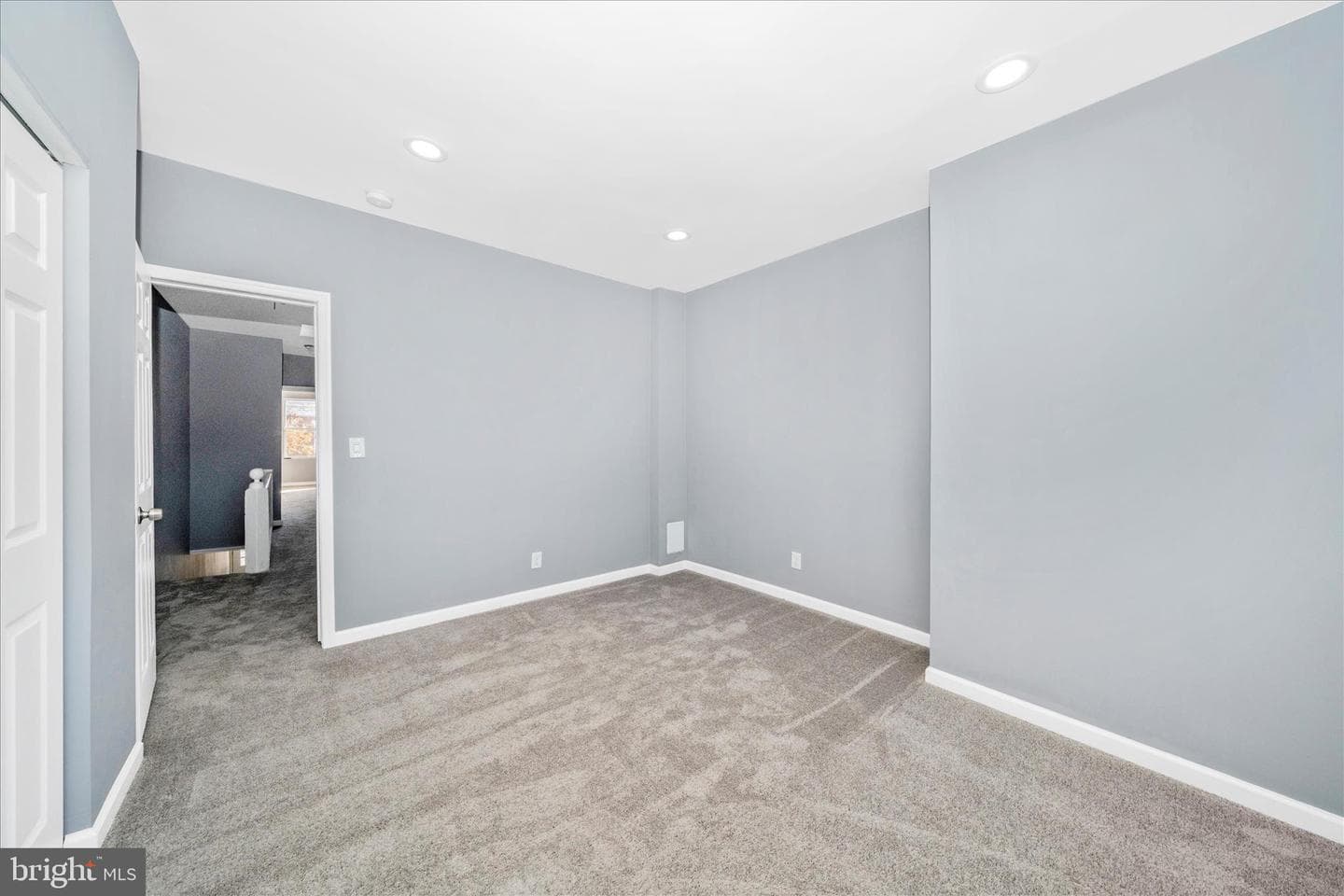 2224 W Fayette Street photo 5