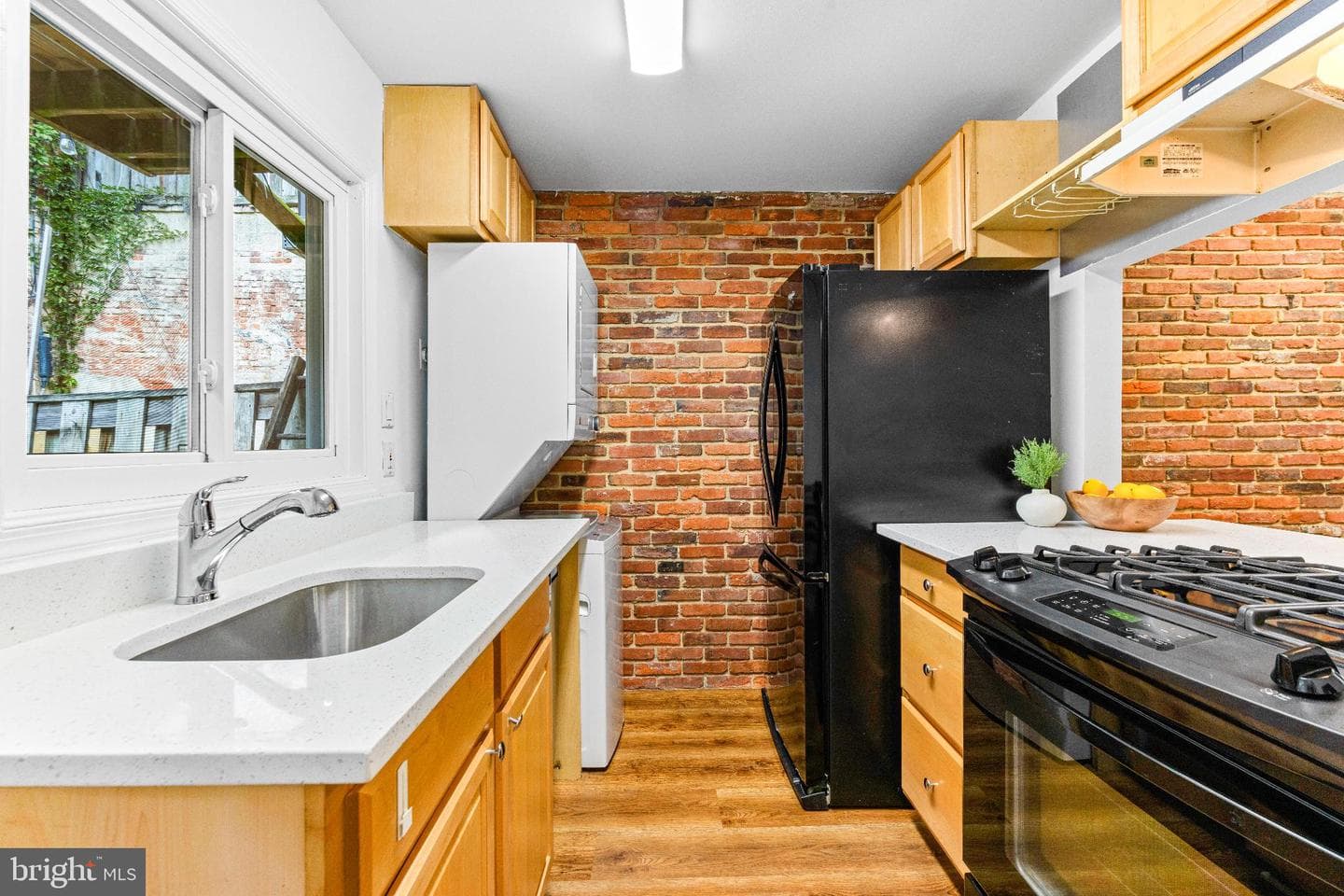 1046 Patapsco Street photo 8