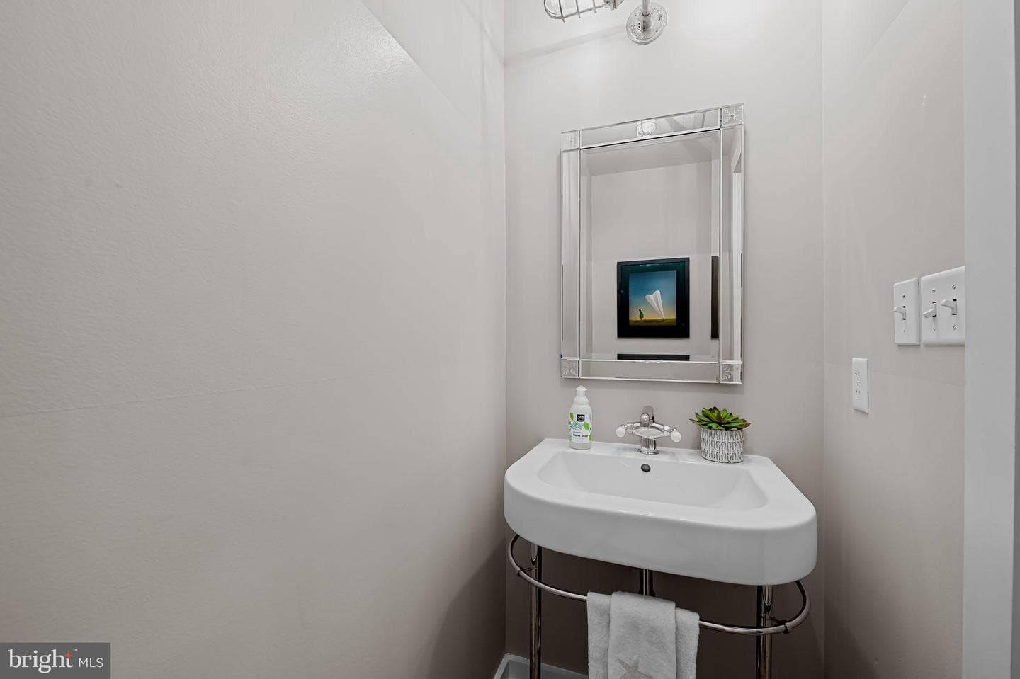 1220 Bank Street #407 photo 22