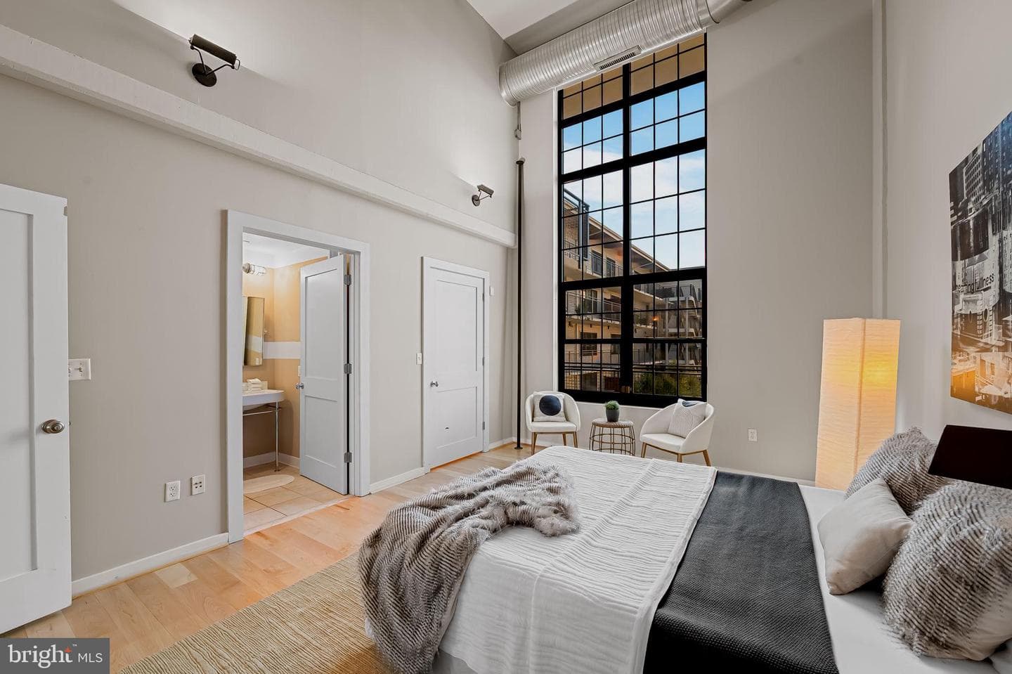 1220 Bank Street #407 photo 23