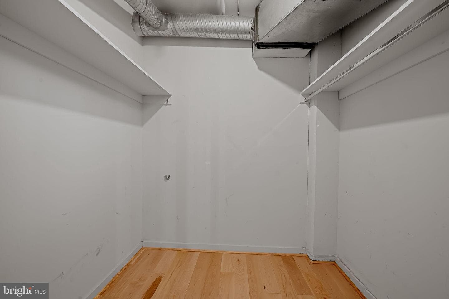 1220 Bank Street #407 photo 28