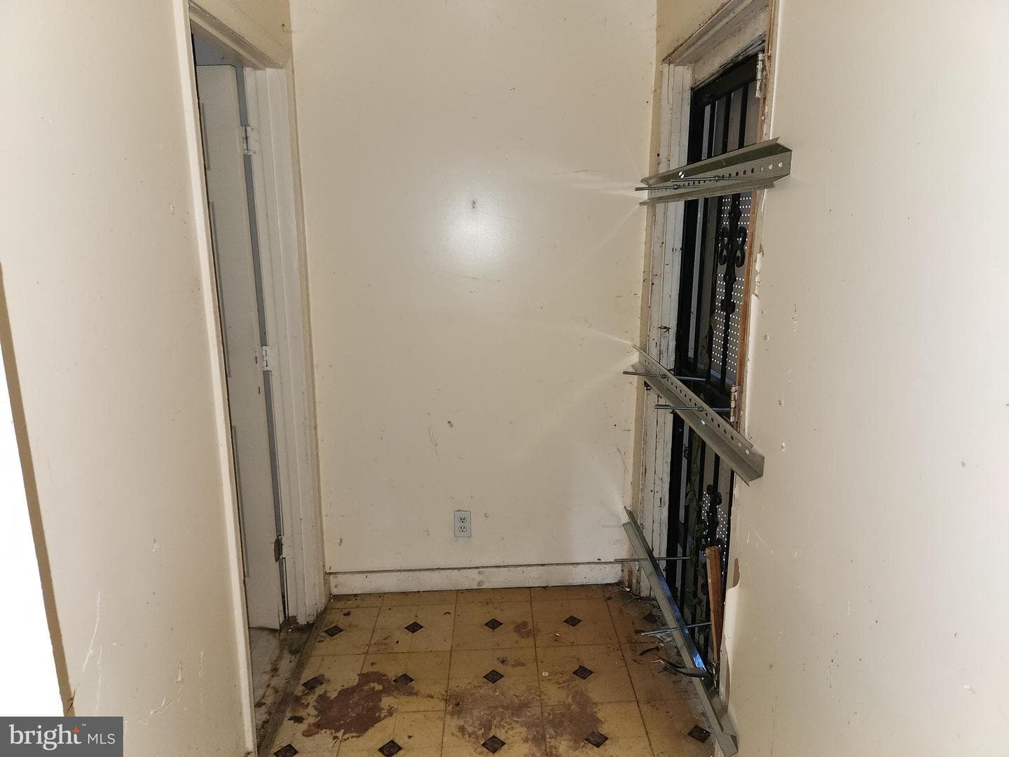 3113 Barclay Street photo 10