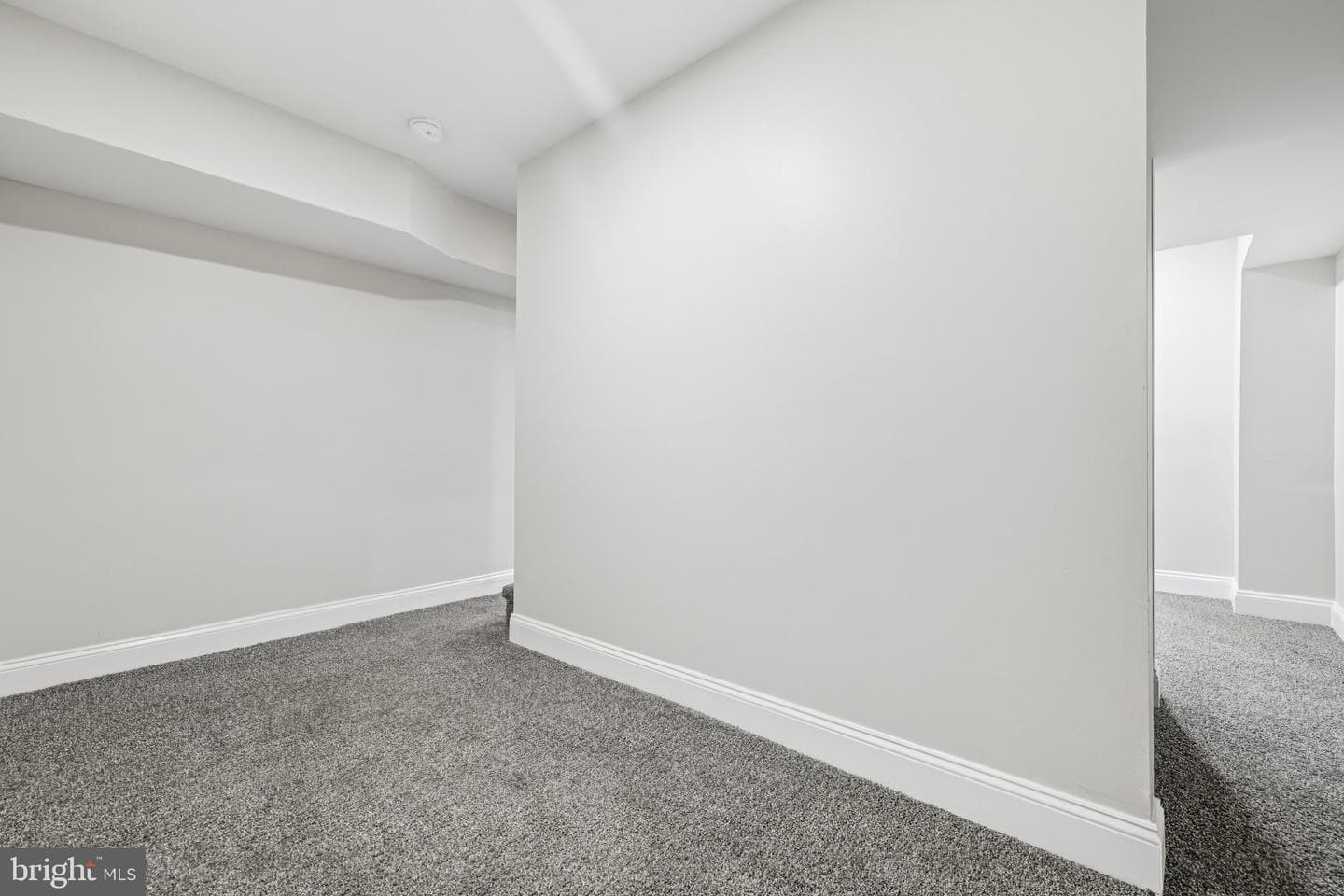 1610 N Bond Street photo 24