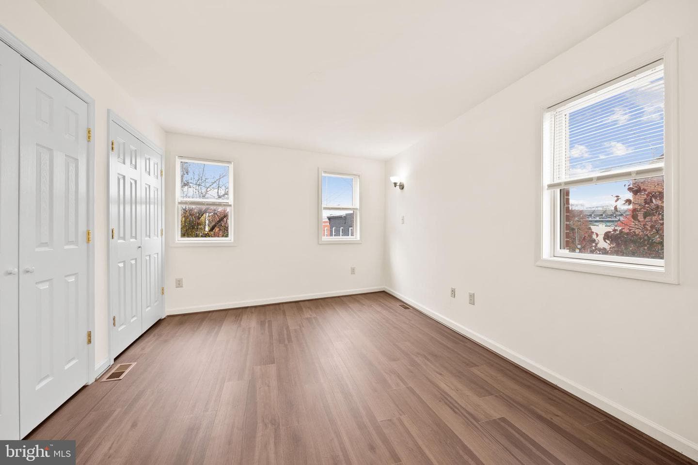 901 W Barre Street photo 22