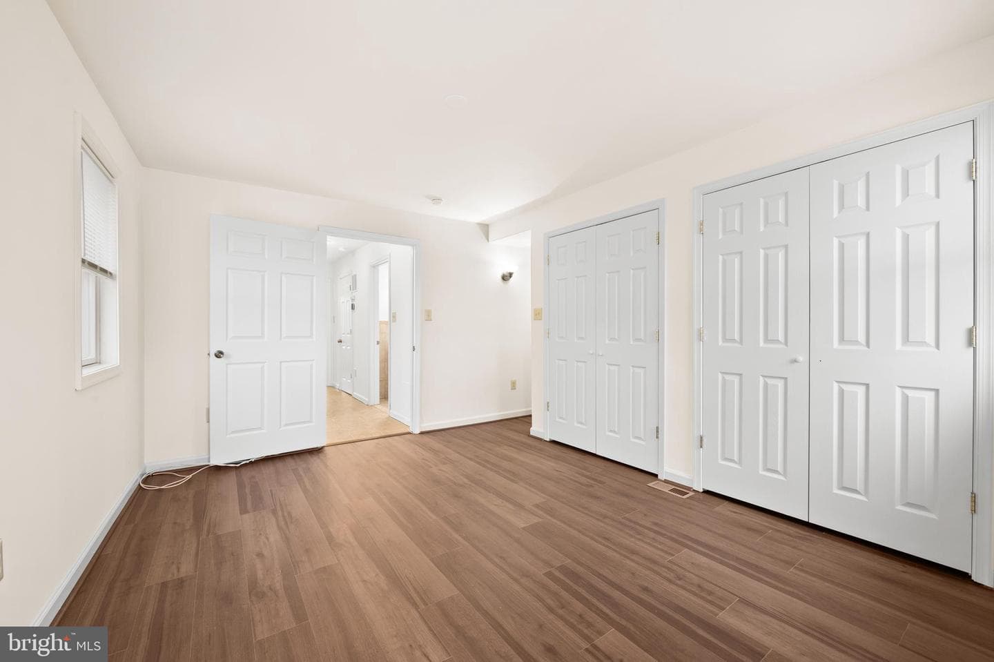 901 W Barre Street photo 23