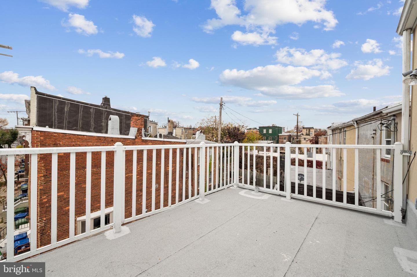 901 W Barre Street photo 35