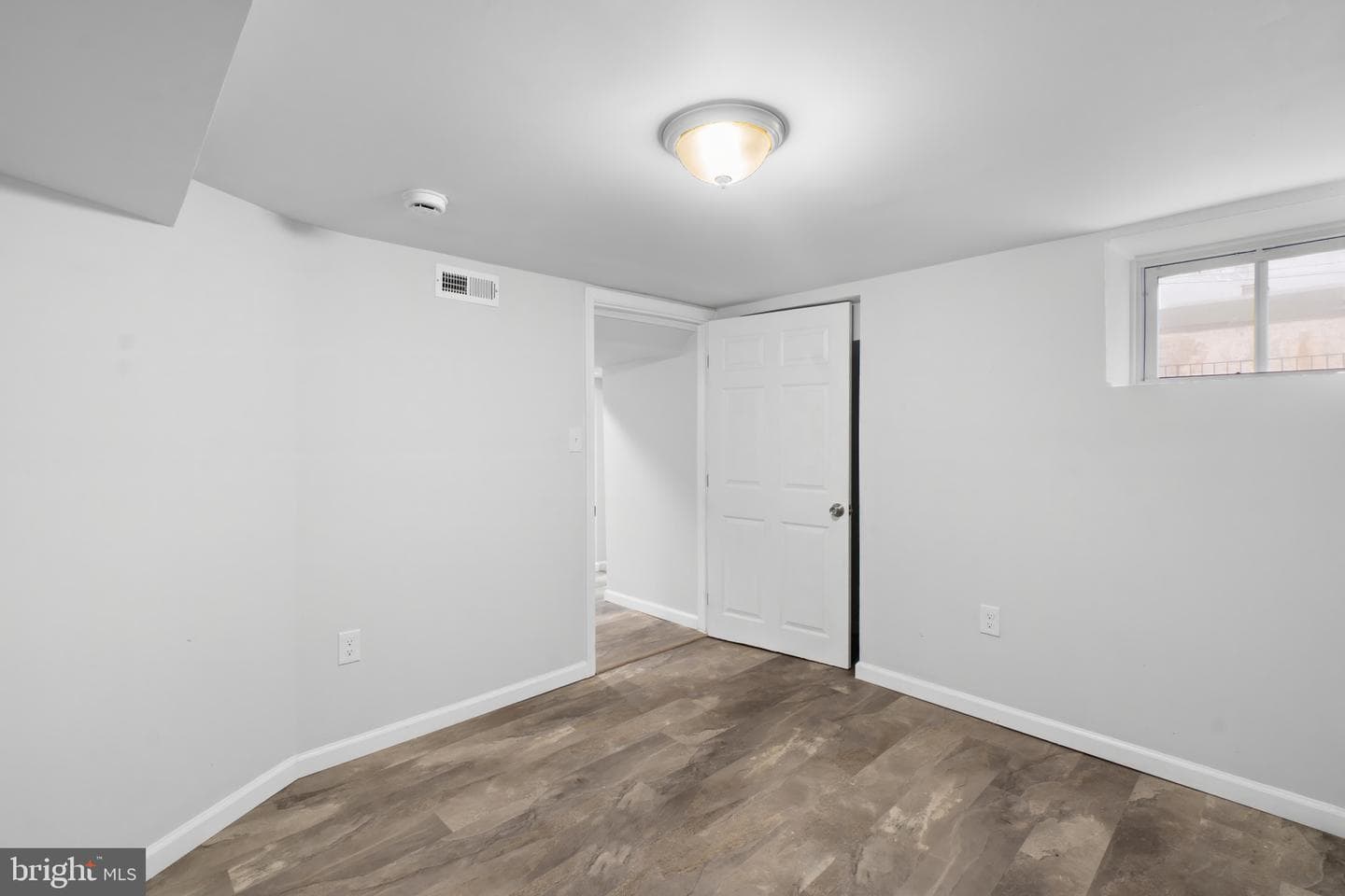 2226 N Monroe Street N photo 34