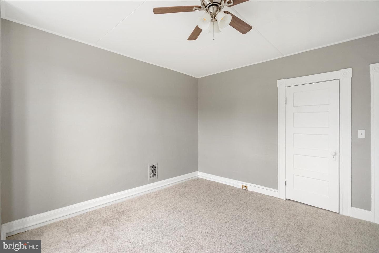 2946 Arunah Avenue photo 20
