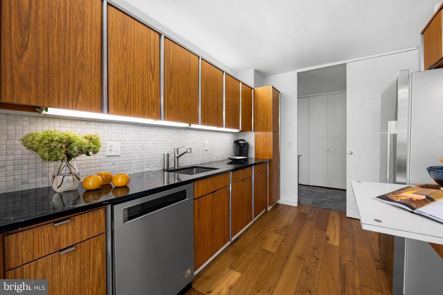 4000 N Charles Street #1414 photo 9