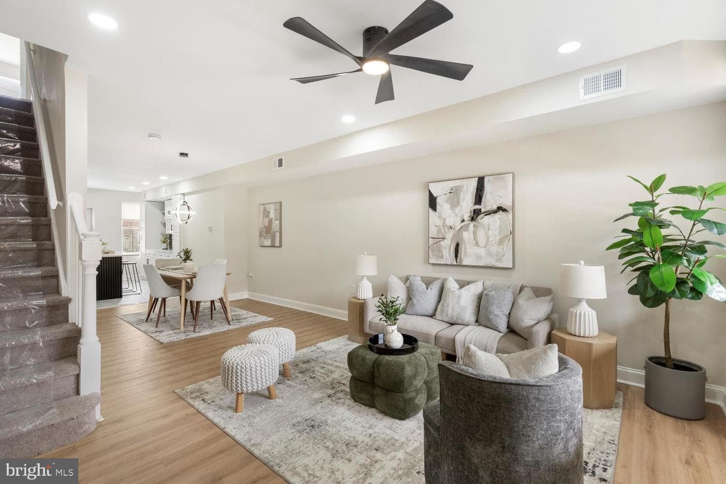 425 Elrino Street photo 13