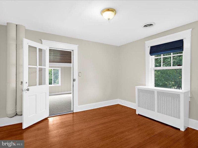 307 E Lake Avenue photo 31