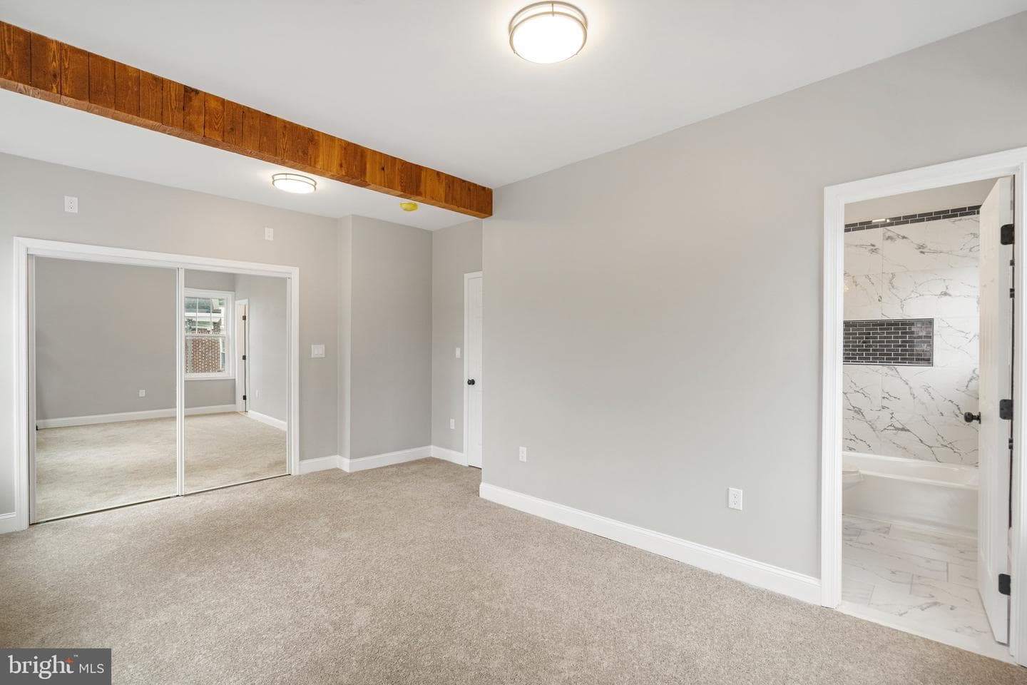 200 W 29th Street W photo 15
