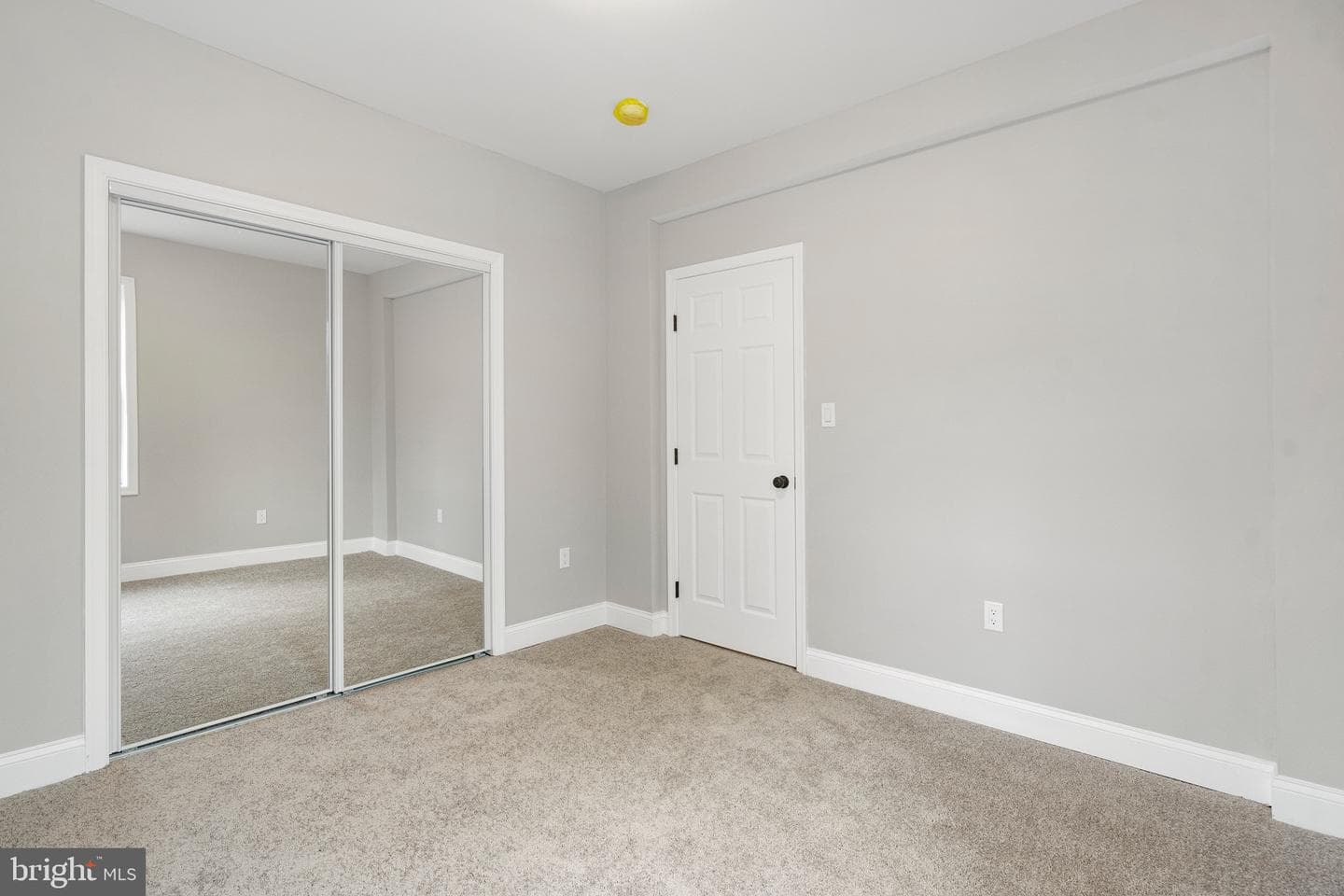 200 W 29th Street W photo 19