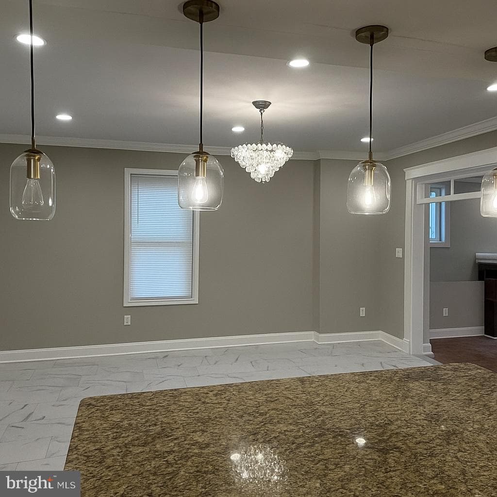 200 W 29th Street W photo 39