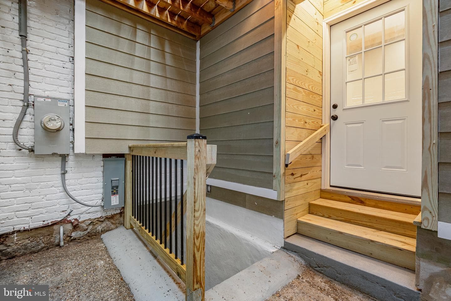 200 W 29th Street W photo 49