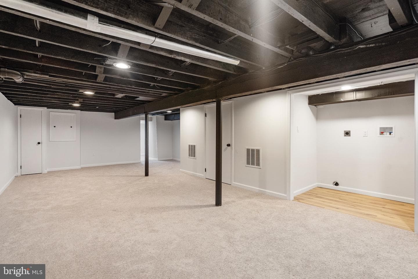 200 W 29th Street W photo 51