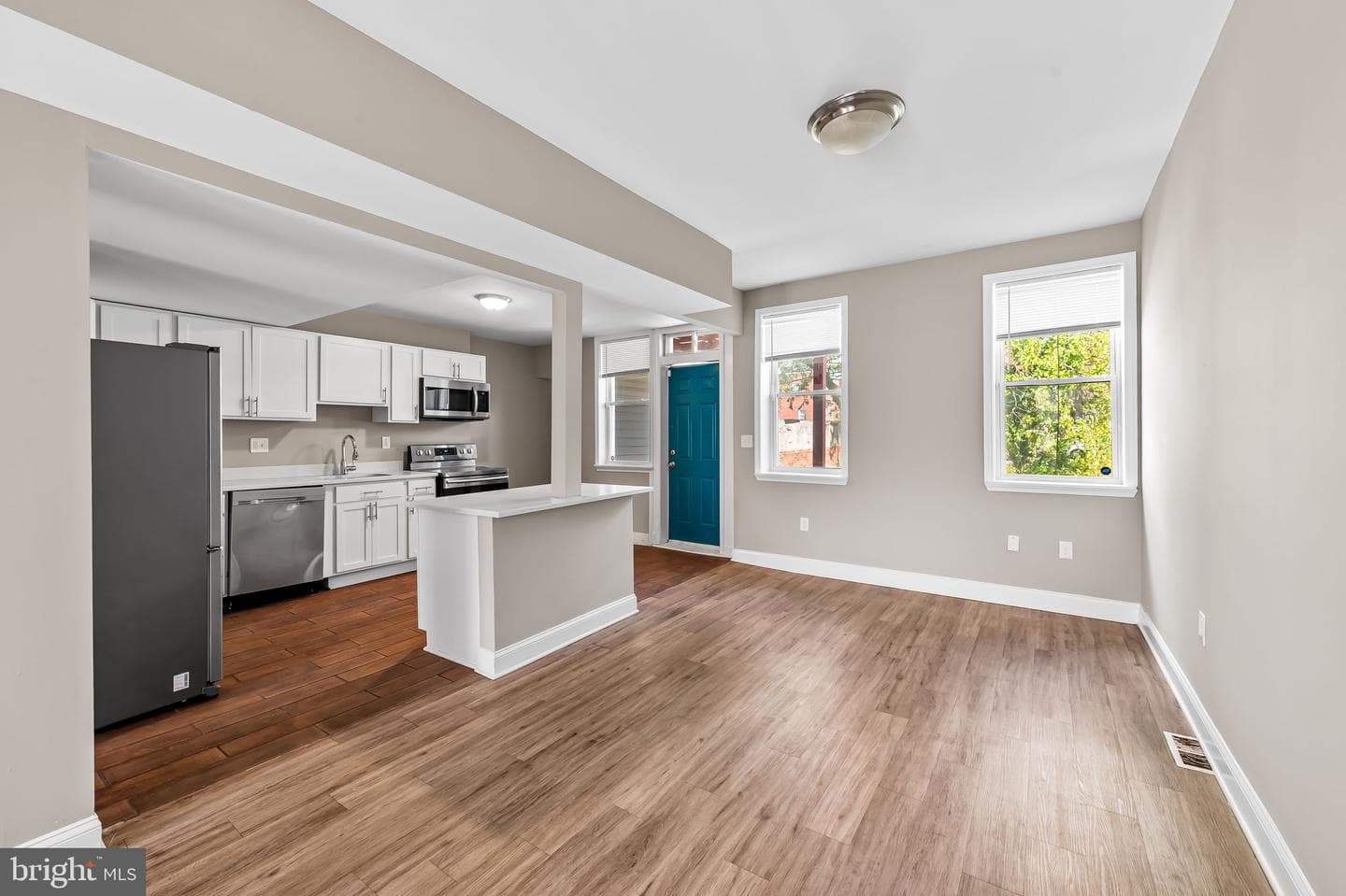 4021 Park Heights Avenue photo 10