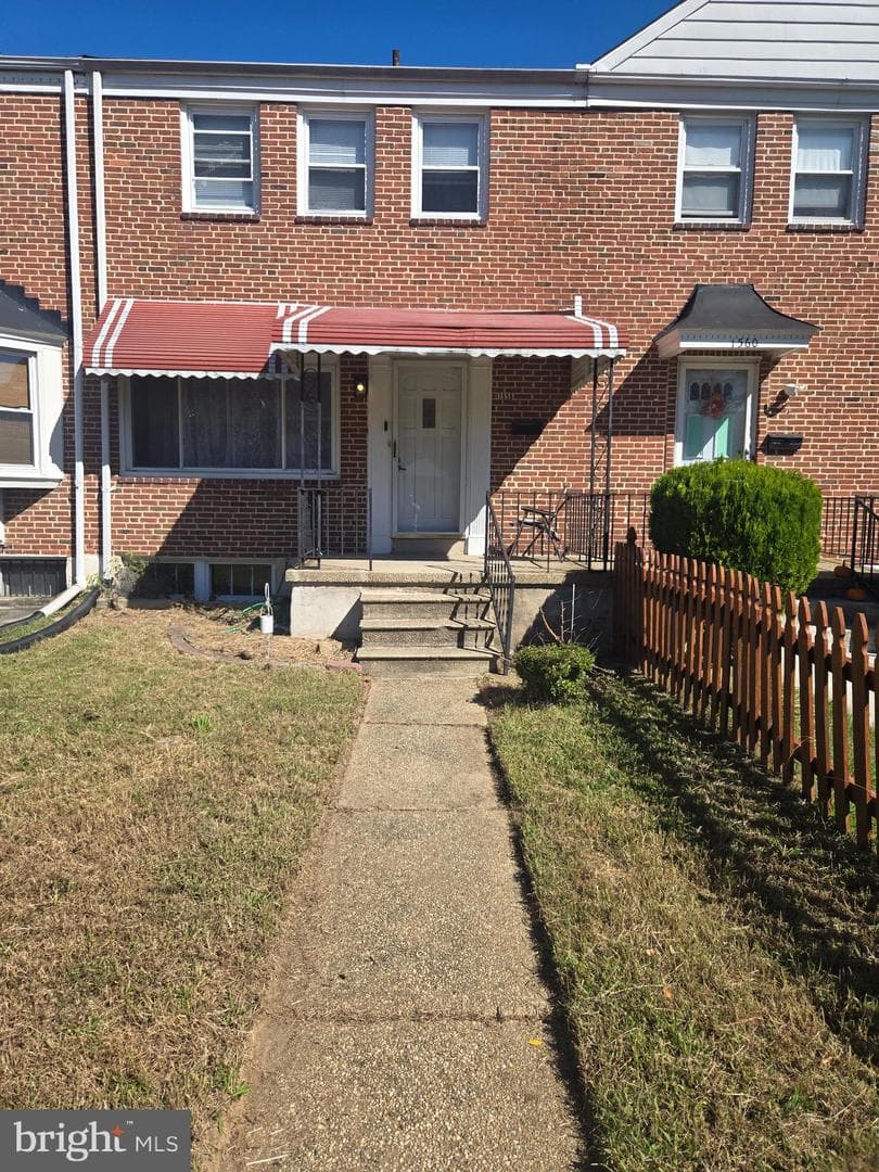 1558 Sherwood Avenue NE photo 1