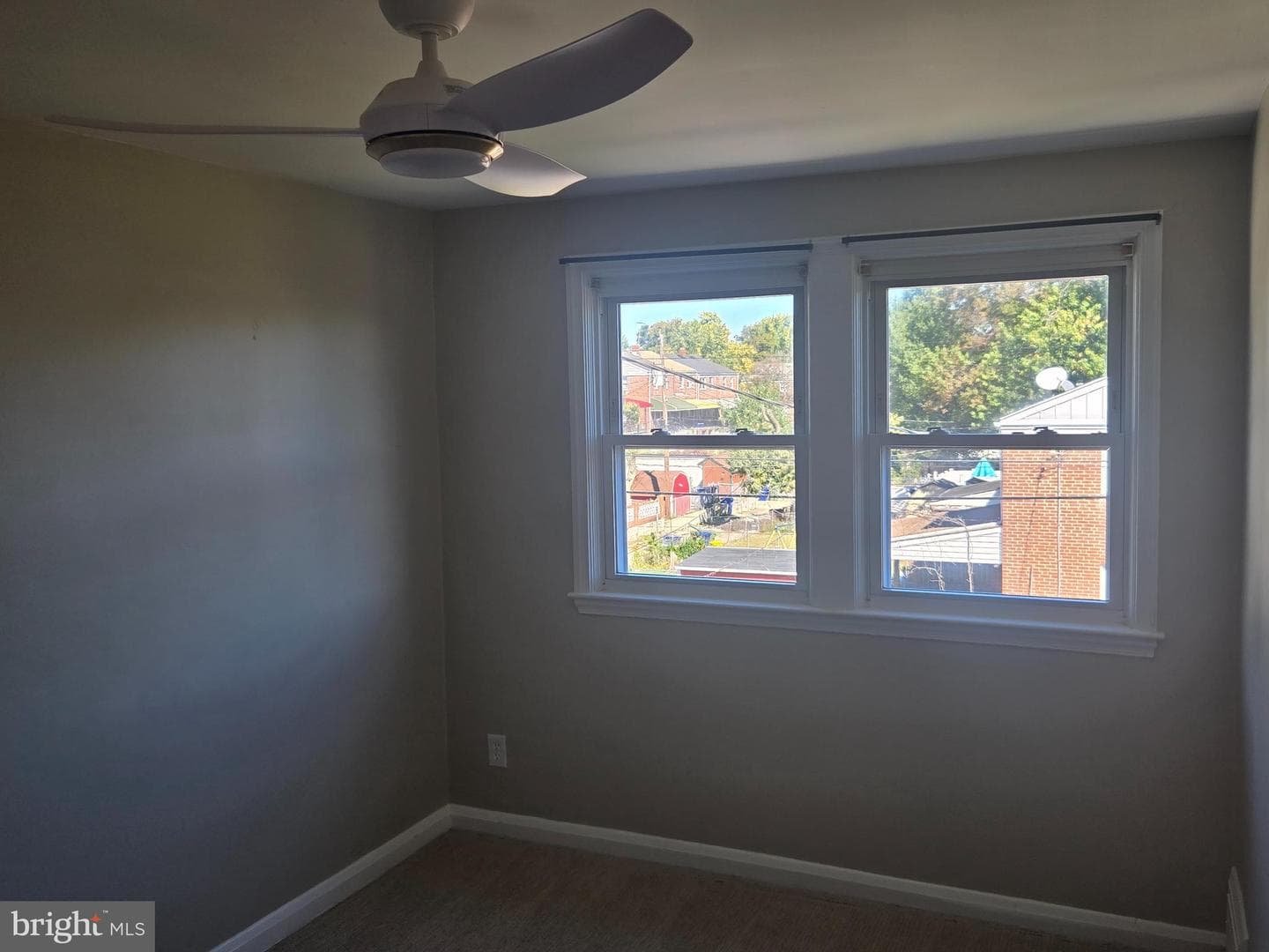 1558 Sherwood Avenue NE photo 21