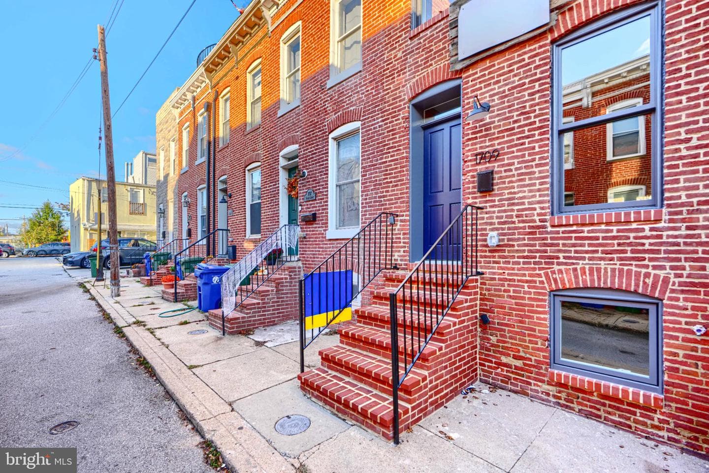 1709 William Street photo 3