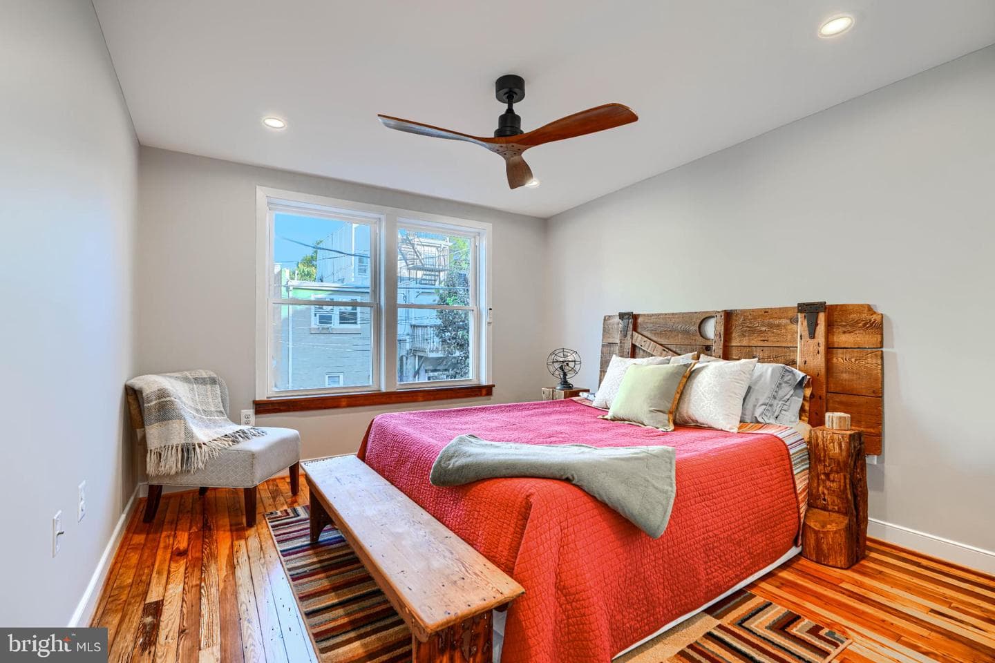 1709 William Street photo 30