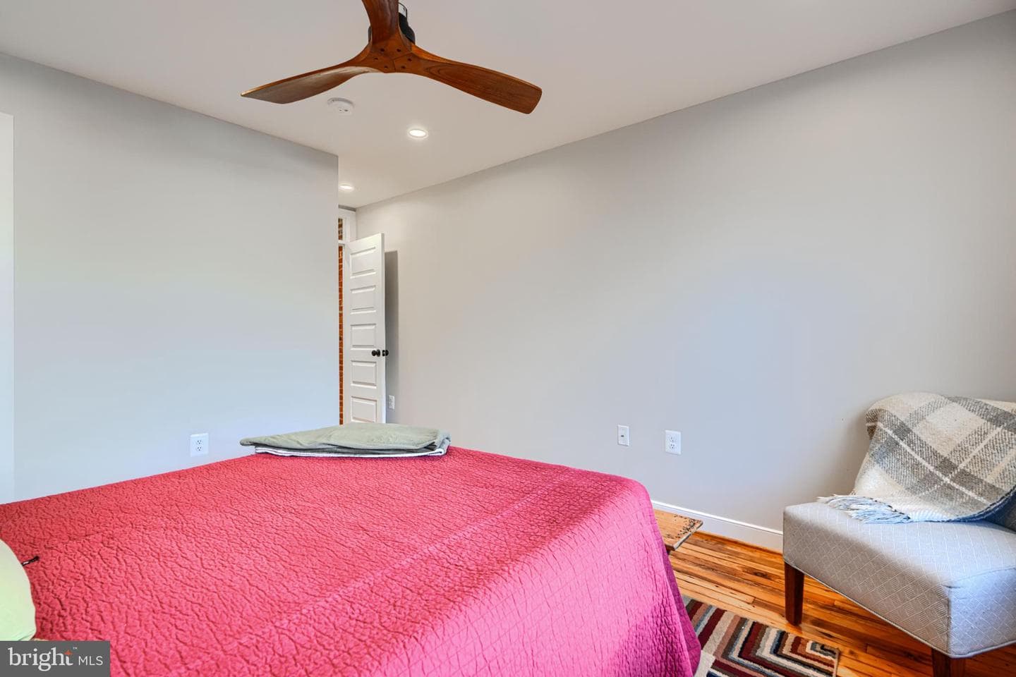 1709 William Street photo 31