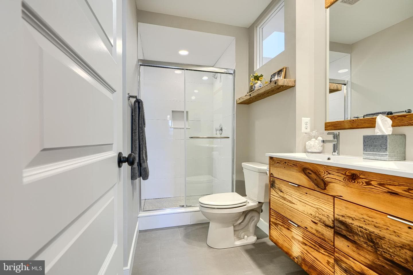 1709 William Street photo 33