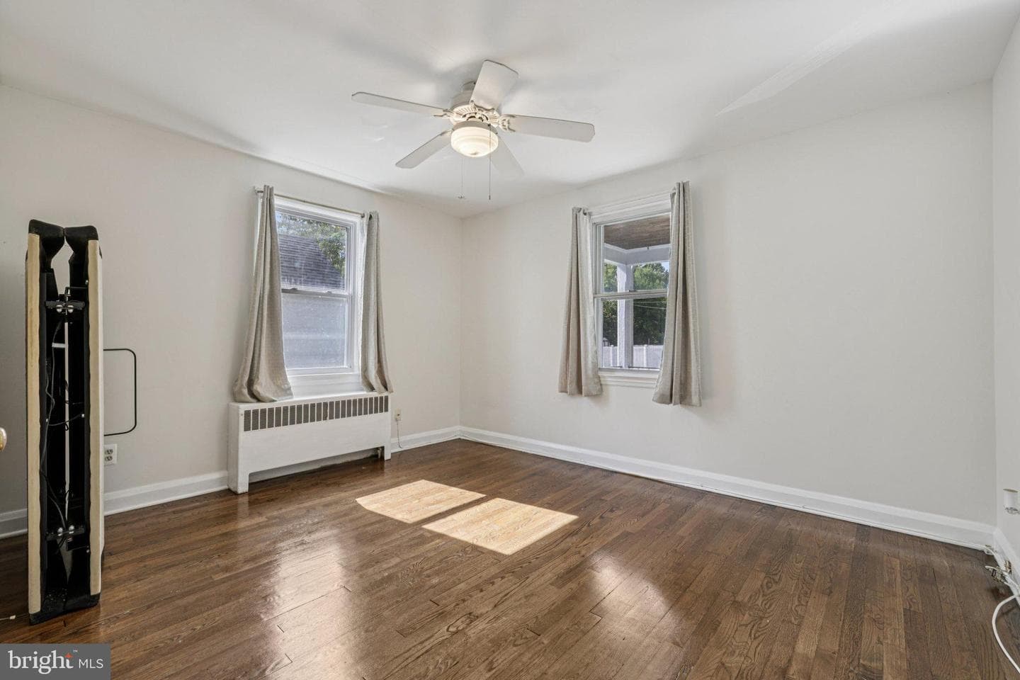 6907 Moyer Avenue photo 22