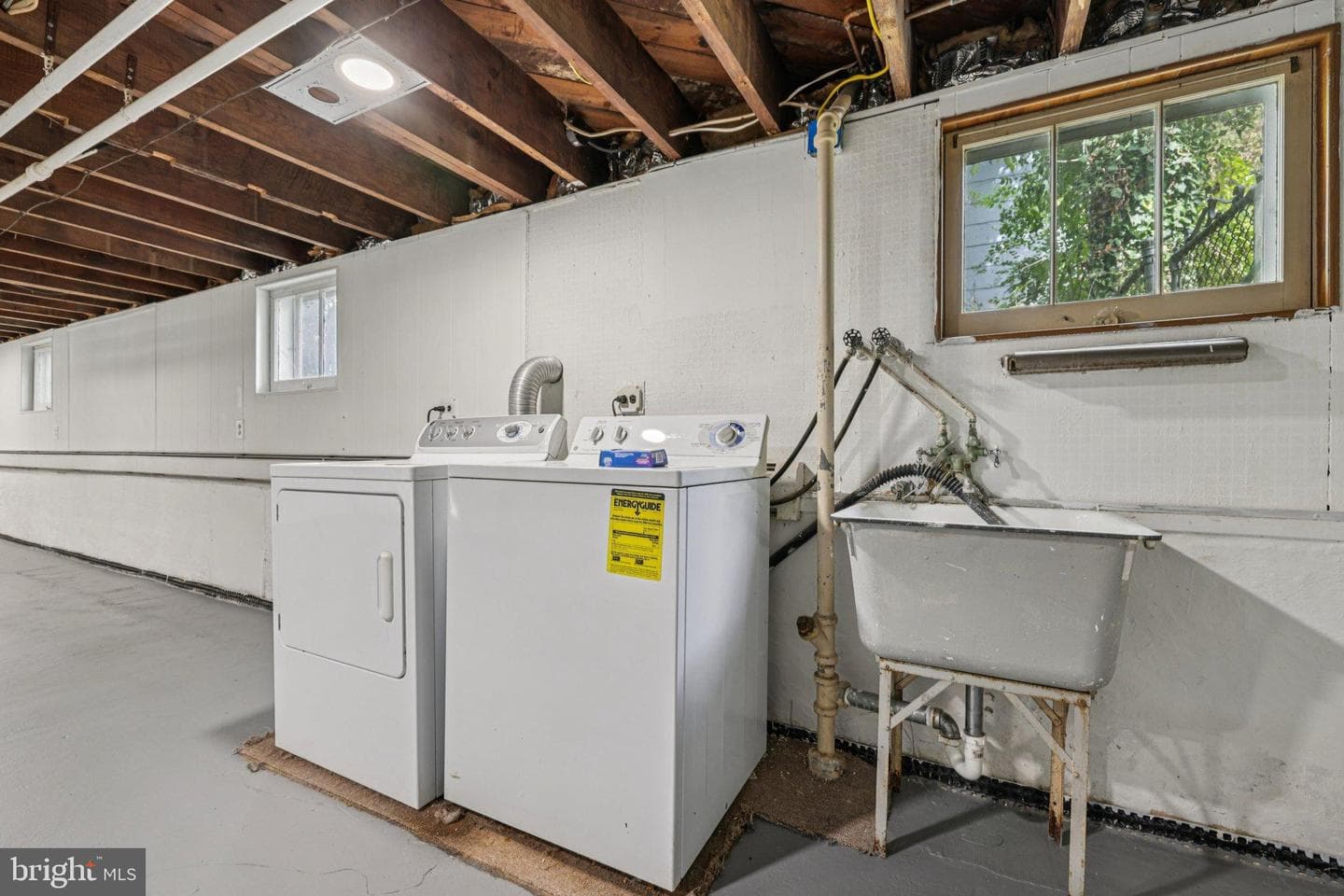 6907 Moyer Avenue photo 33