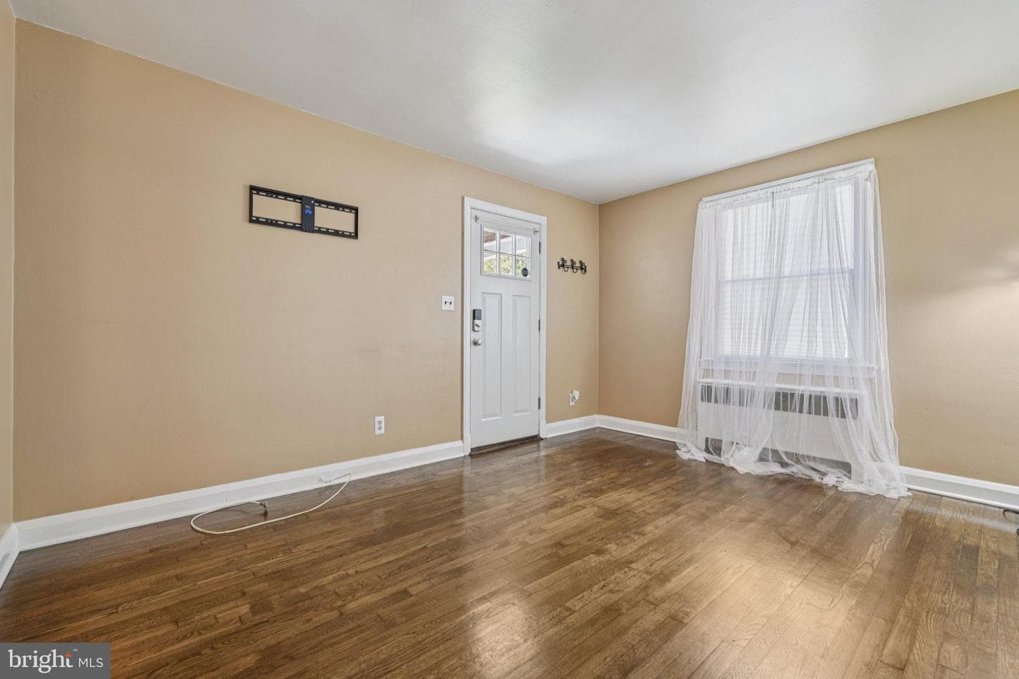6907 Moyer Avenue photo 8