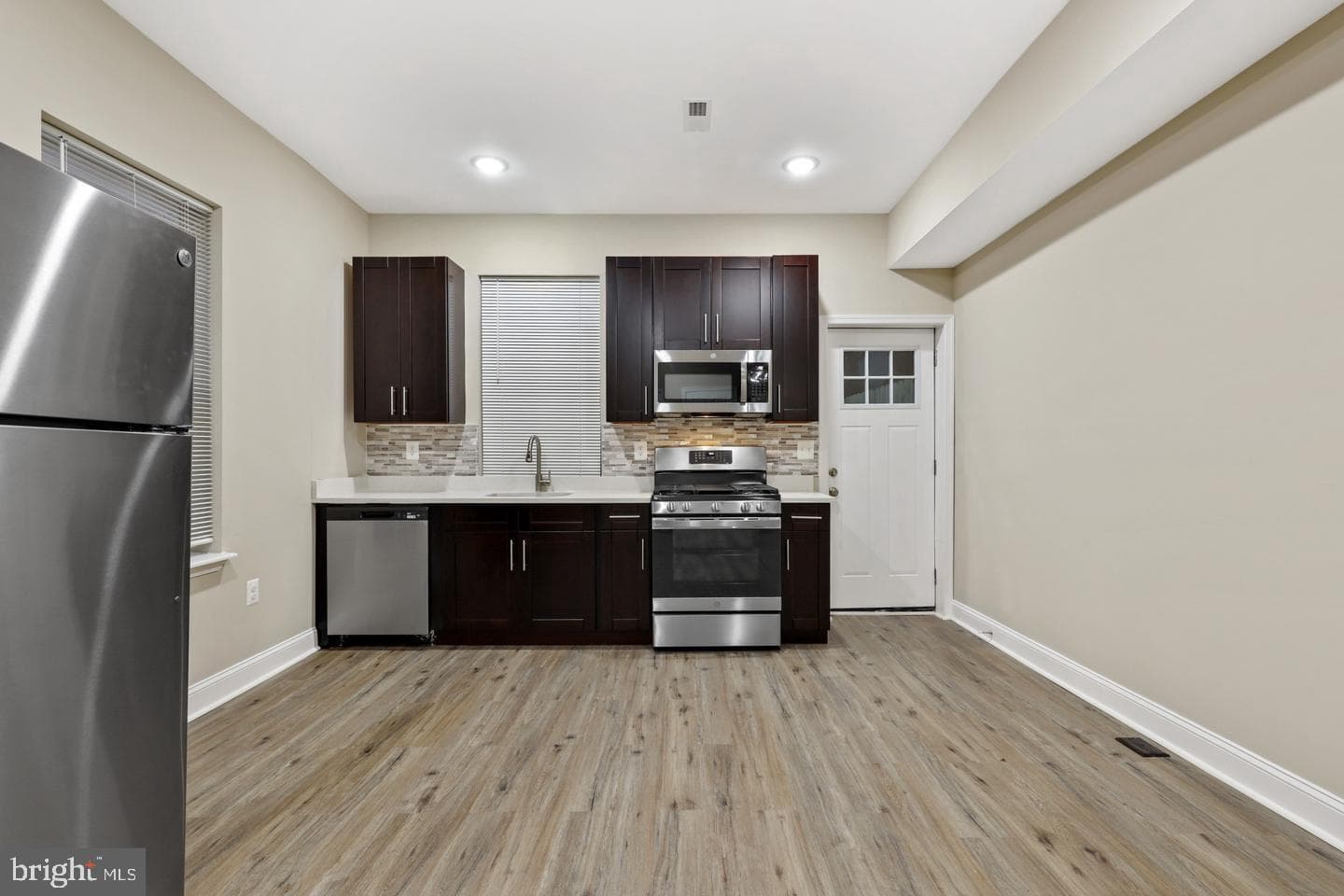 2100 N Smallwood Street photo 6