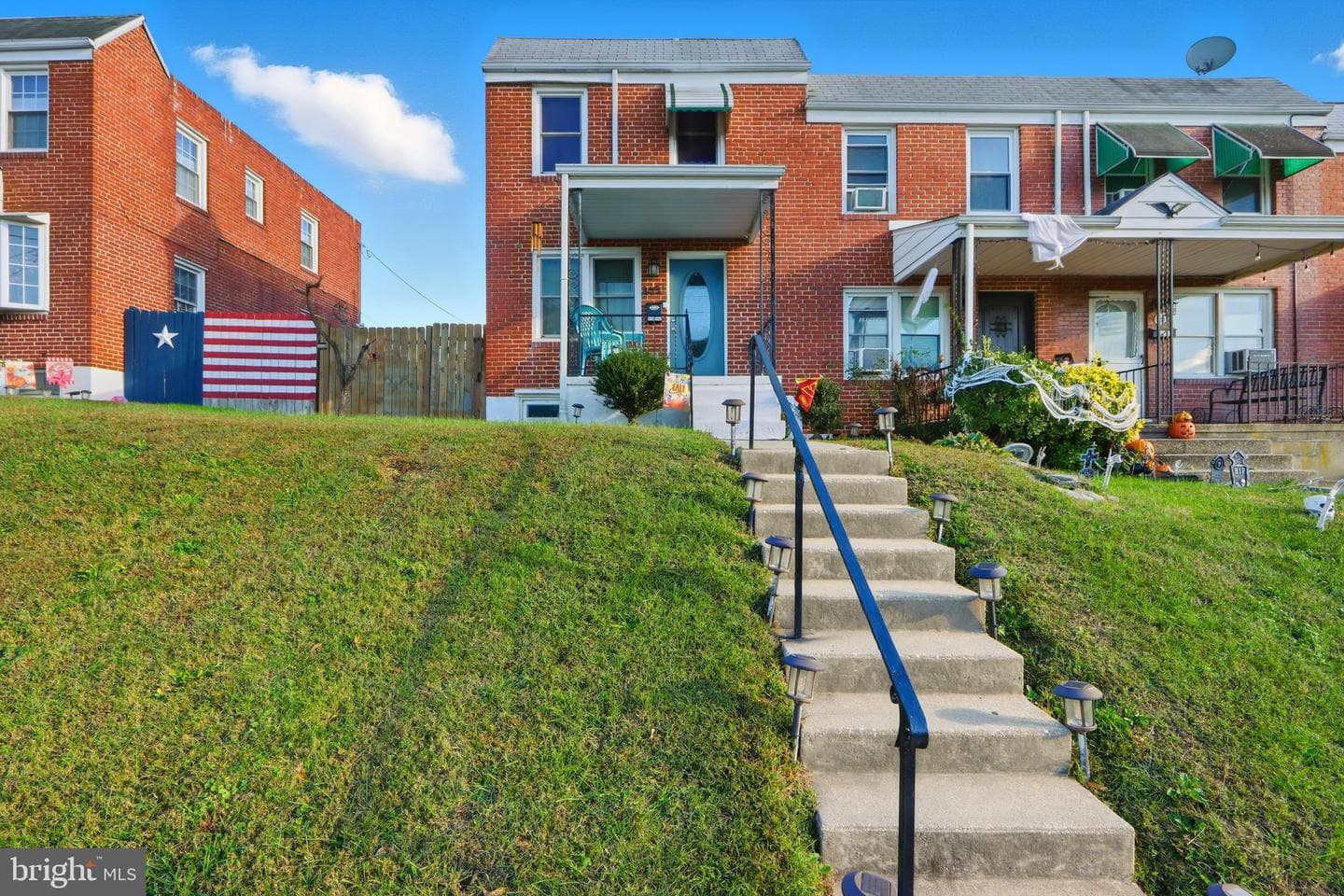3651 Mactavish Avenue photo 2