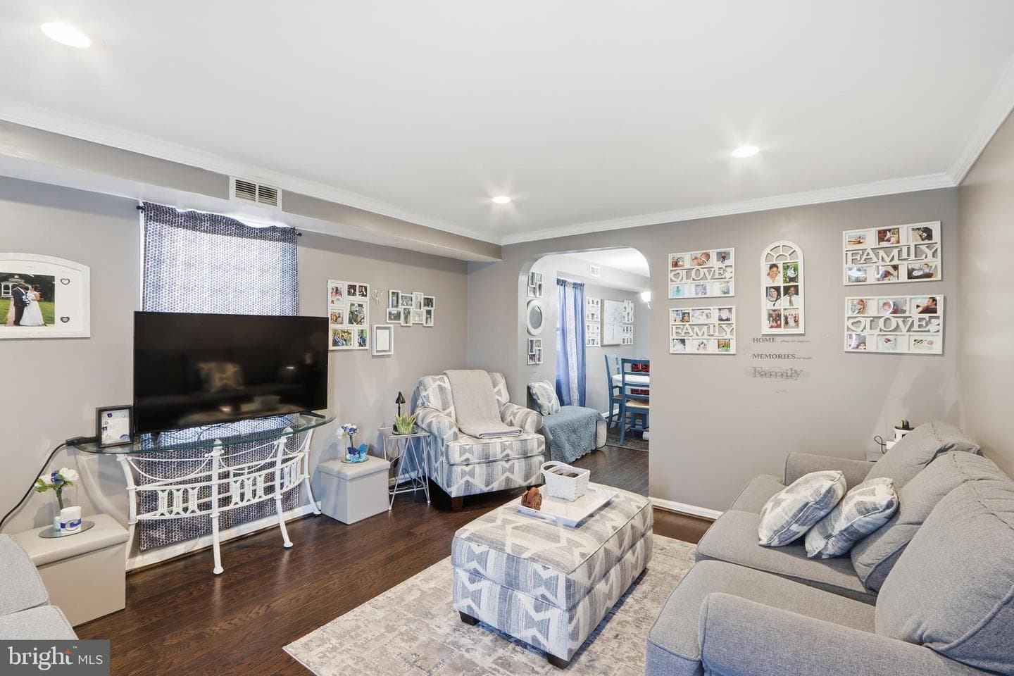 3651 Mactavish Avenue photo 8