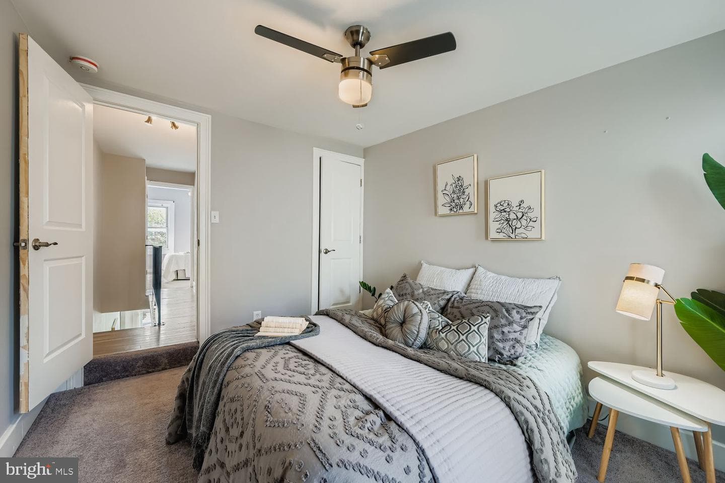3022 Hudson Street photo 13