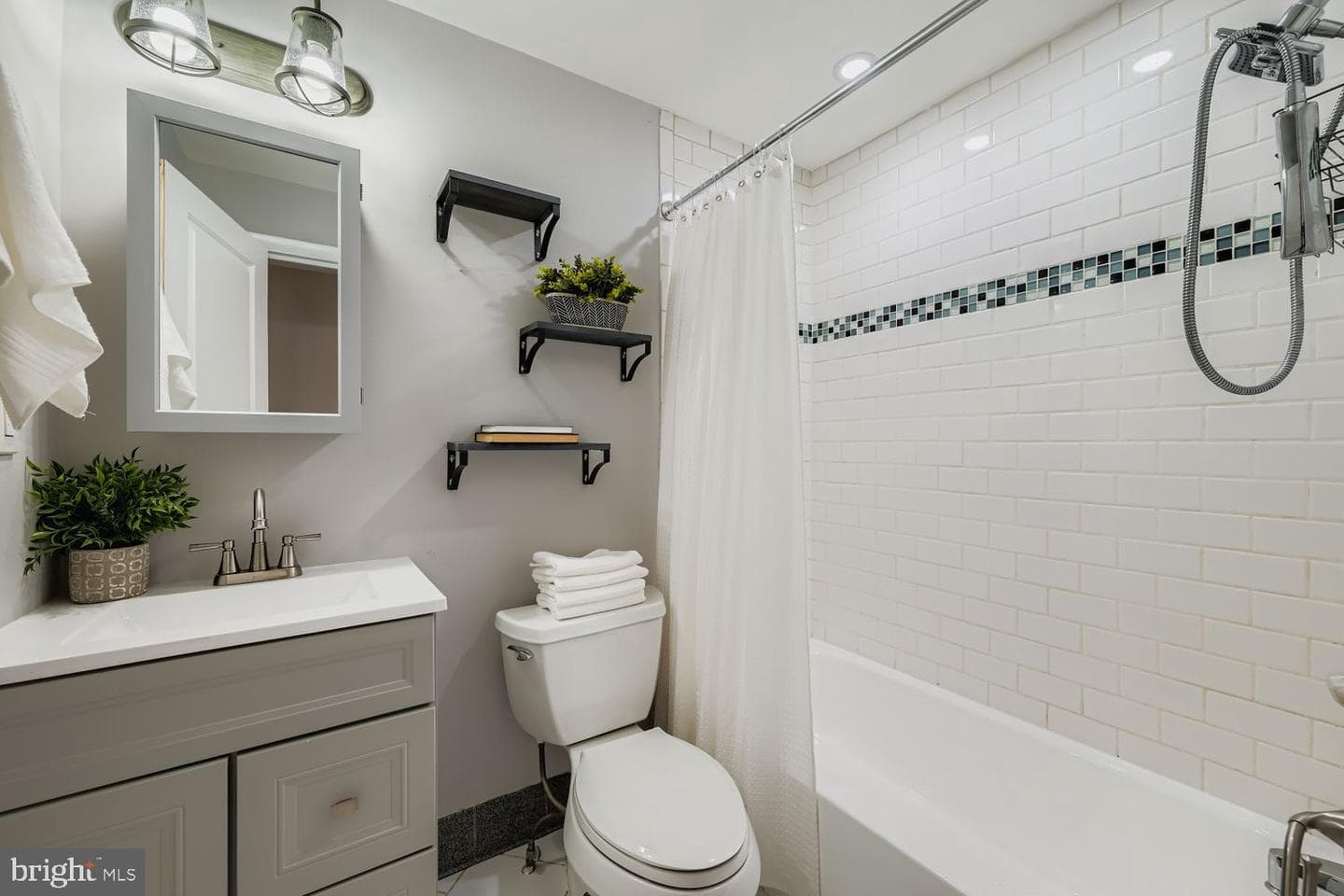3022 Hudson Street photo 16