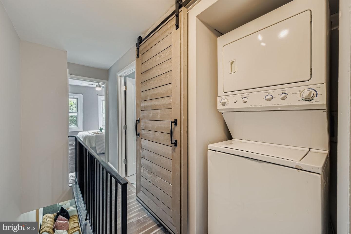 3022 Hudson Street photo 19