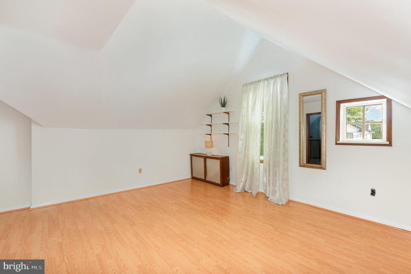5005 Catalpha Road photo 16