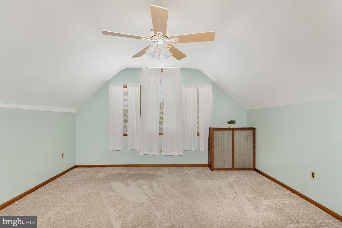 5005 Catalpha Road photo 19