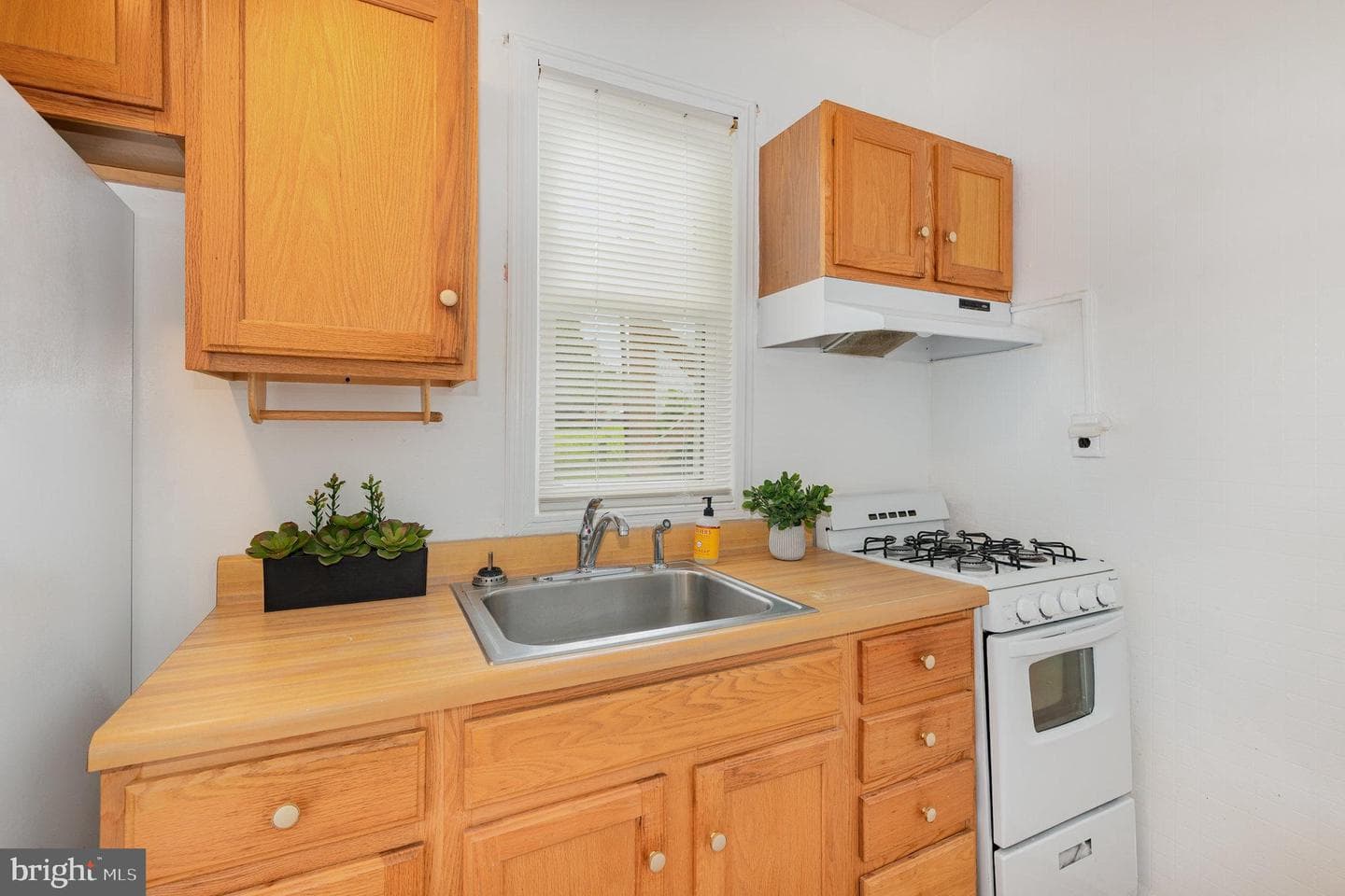 5005 Catalpha Road photo 27
