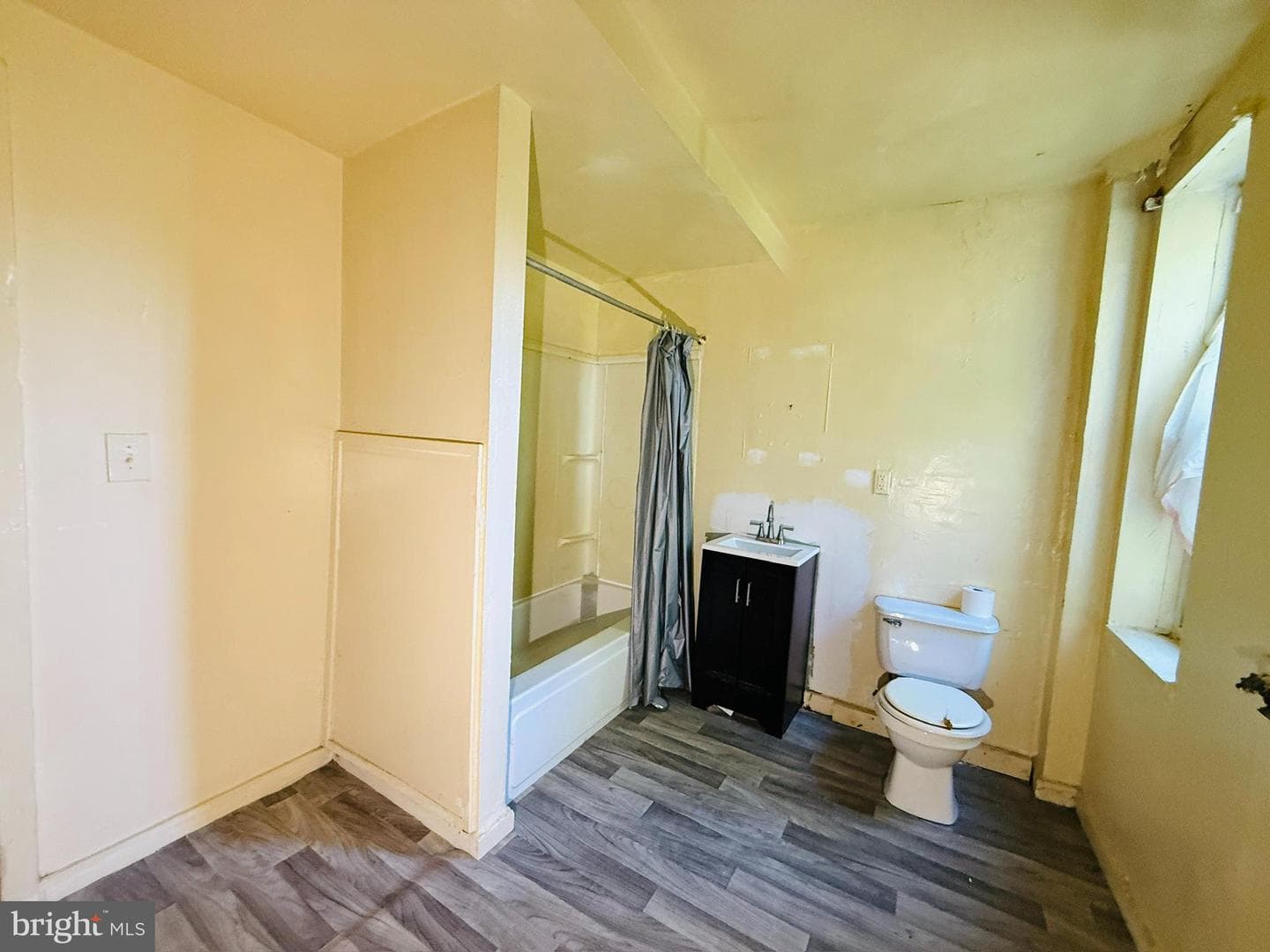2524 Boyd Street photo 6