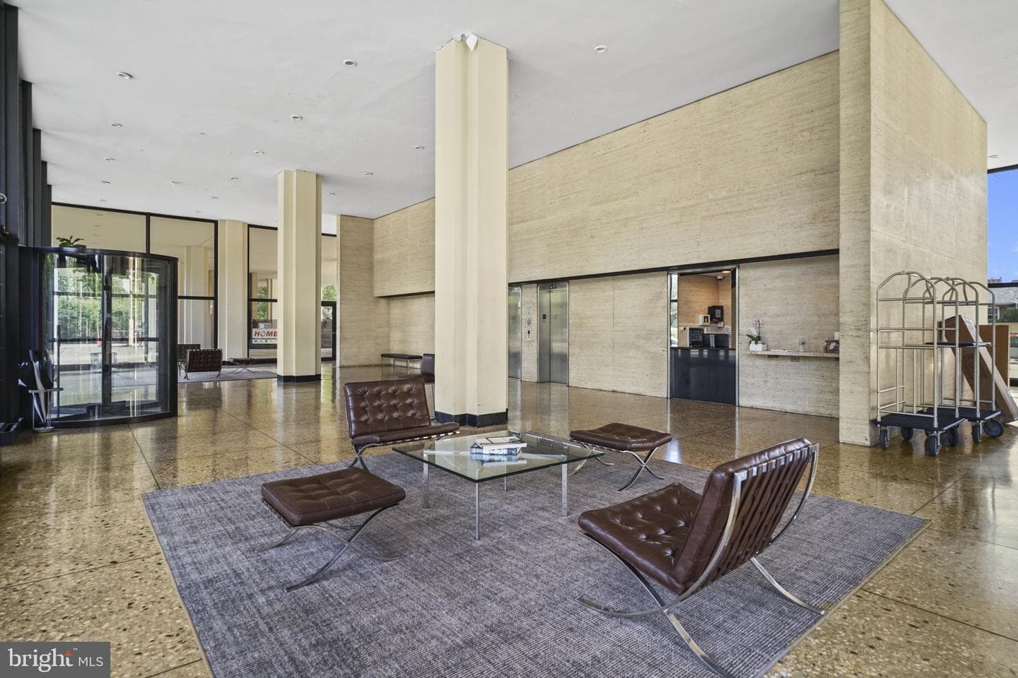 4000 N Charles Street #706 photo 21