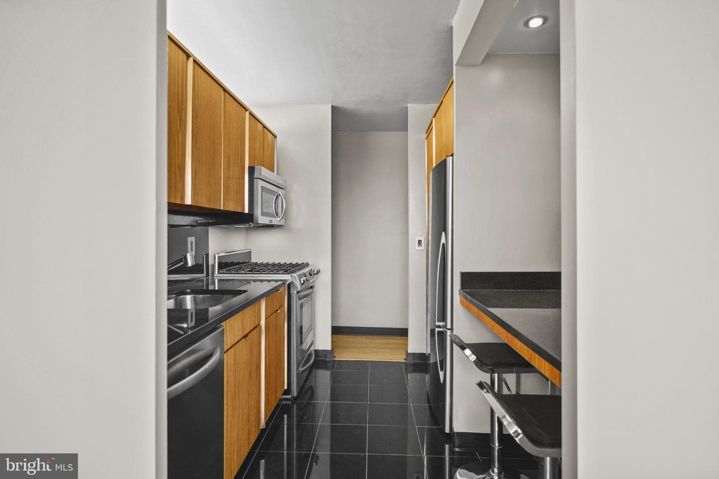 4000 N Charles Street #706 photo 9