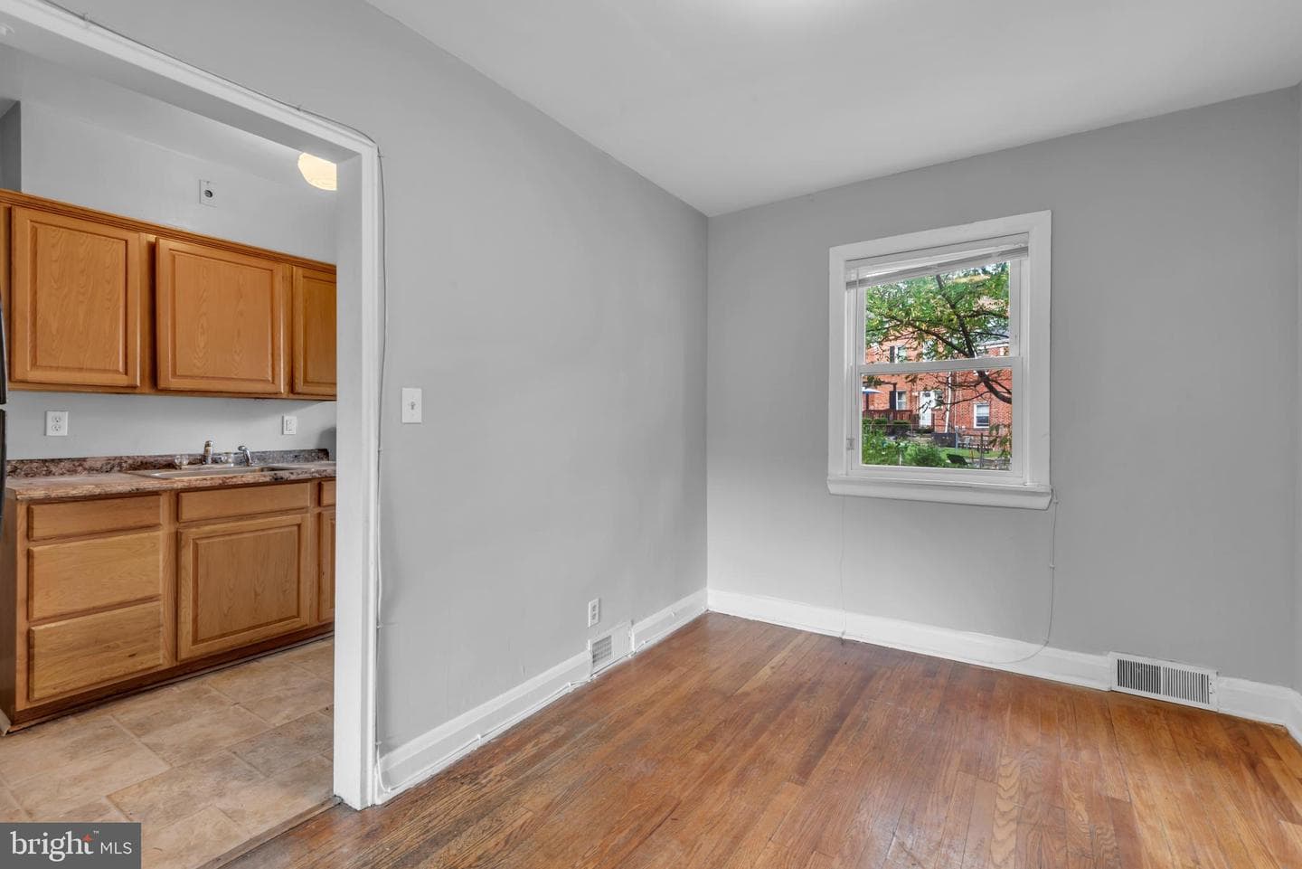 3806 Rokeby Road photo 13