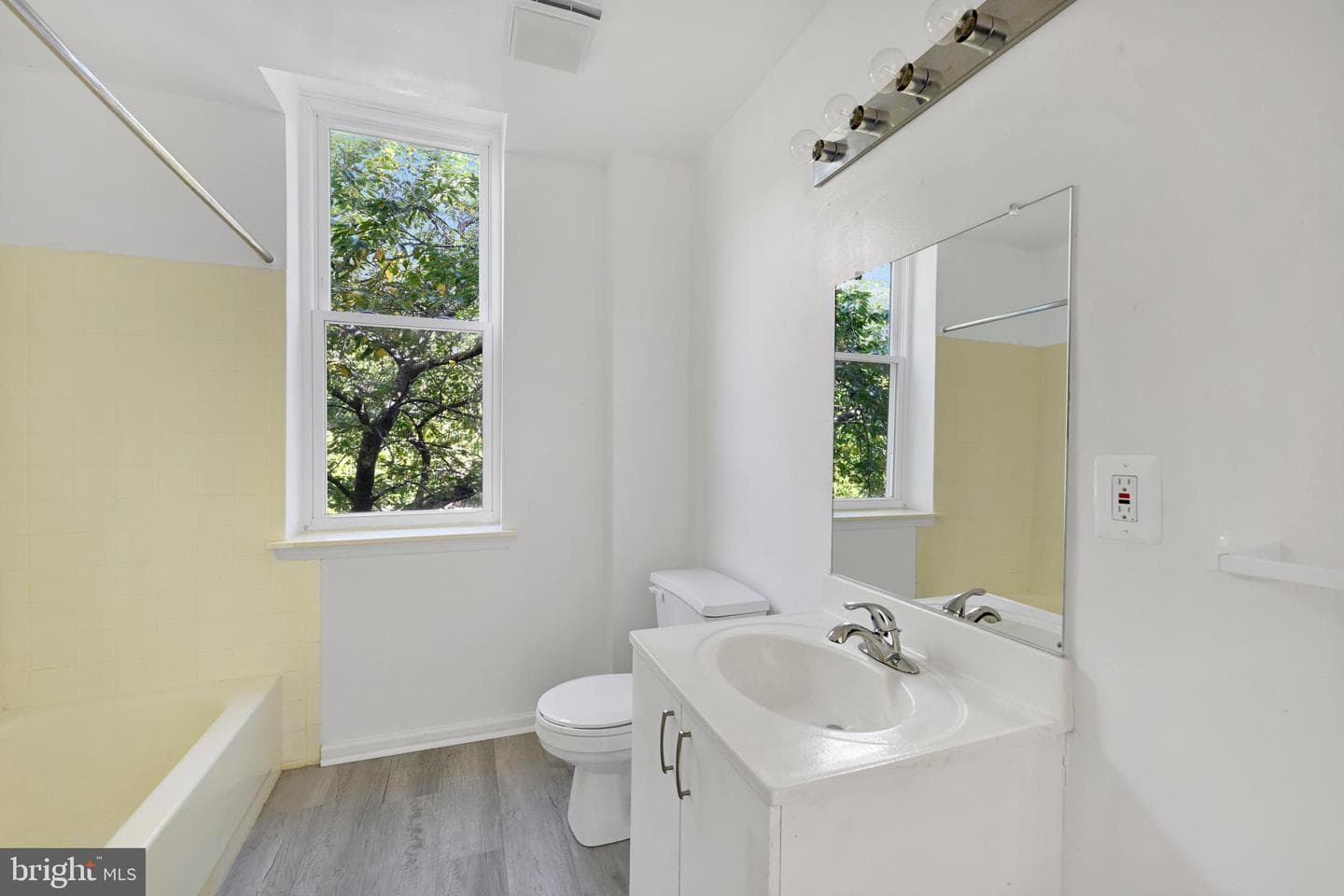 1422 E Baltimore Street #202 photo 13