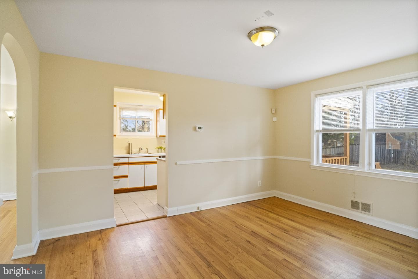 5709 Woodcrest Avenue photo 18