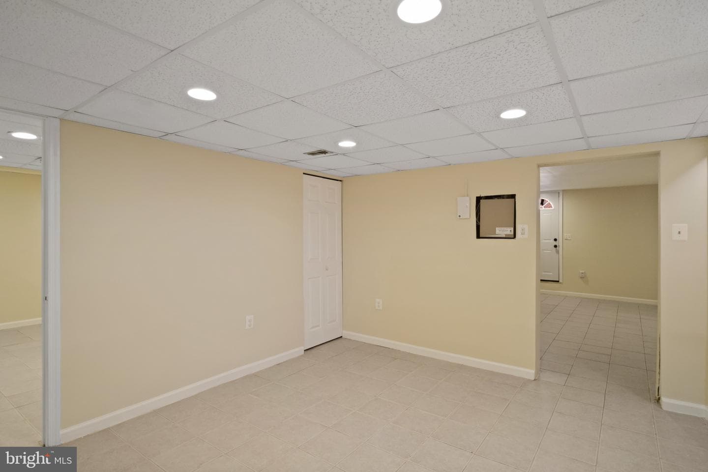 5709 Woodcrest Avenue photo 21