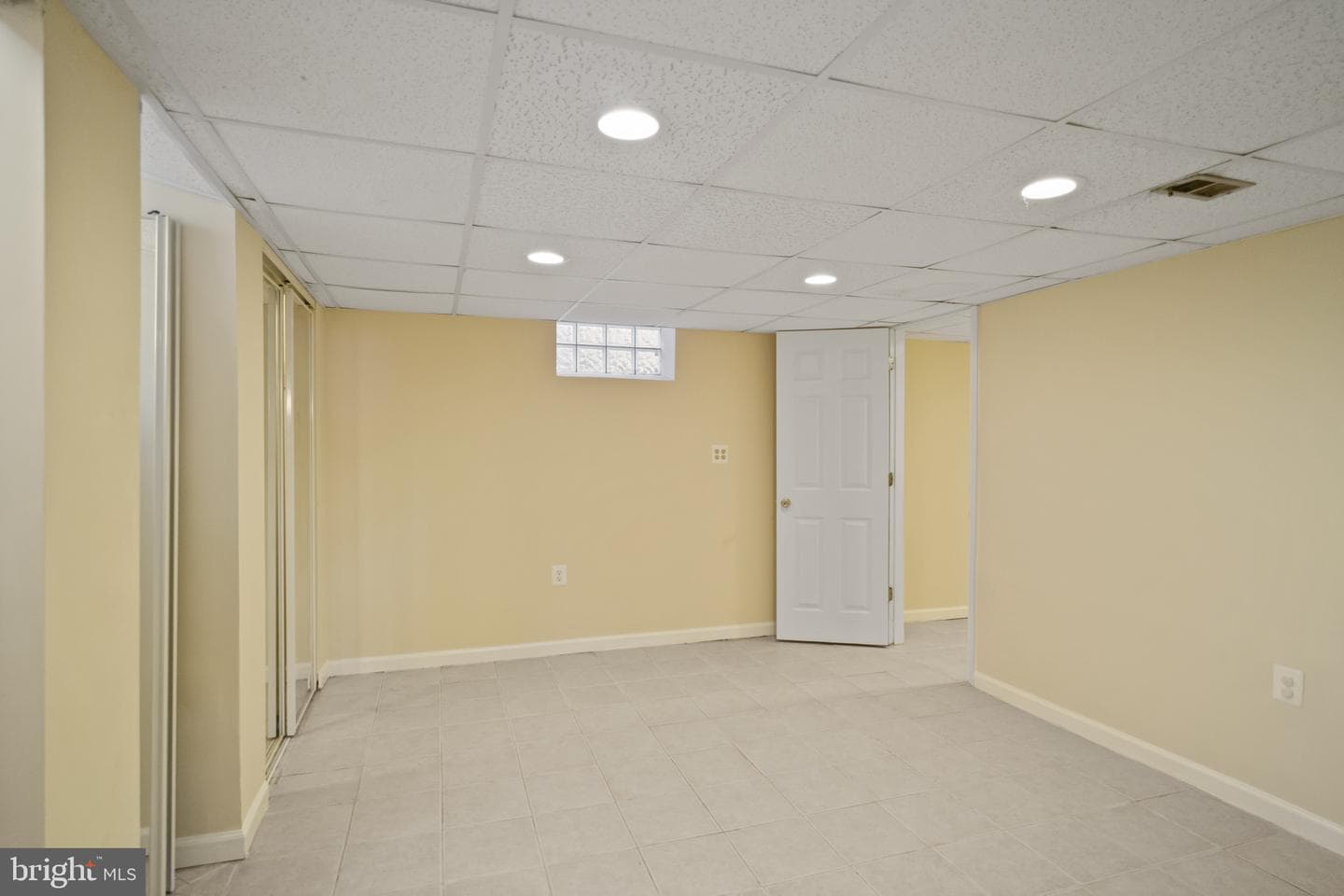 5709 Woodcrest Avenue photo 22