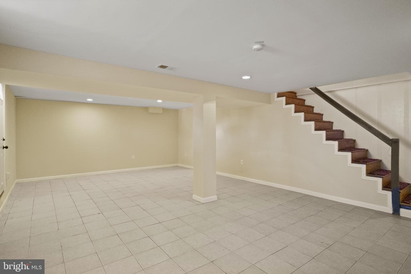 5709 Woodcrest Avenue photo 25