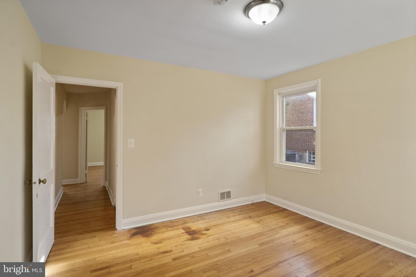 5709 Woodcrest Avenue photo 29