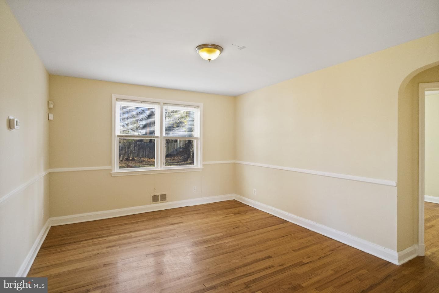 5709 Woodcrest Avenue photo 37
